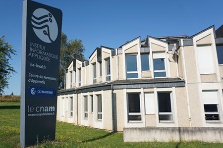 Bâtiment de l'Institut d'informatique appliquée à Saint-Berthevin, où le Cnam accueille ses élèves de Laval