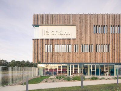 Bâtiment du Cnam à La Roche-sur-Yon, façade en bois