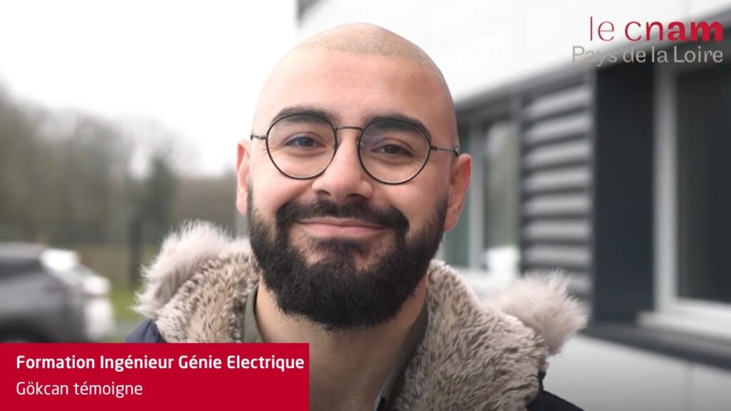 Gökcan, en formation d'ingénieur en génie électrique, témoigne en vidéo
